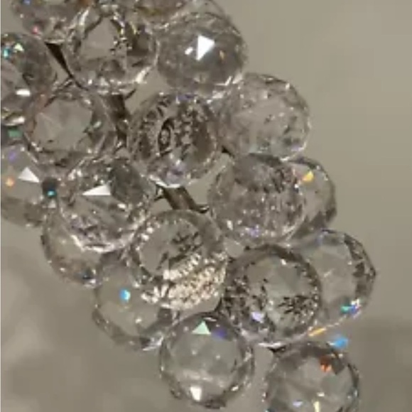 Swarovski Cut Crystal (23) Grapes with Silver Vine and Gold Leaves Retired - Picture 4 of 6